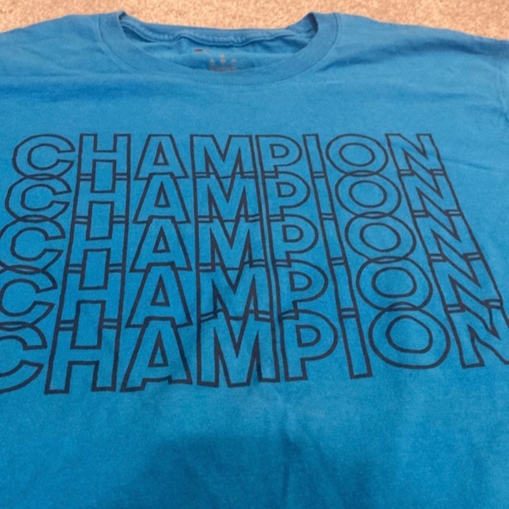❌SOLD on VINTED❌ - Champion Shirts (2) - Picture 3 of 7
